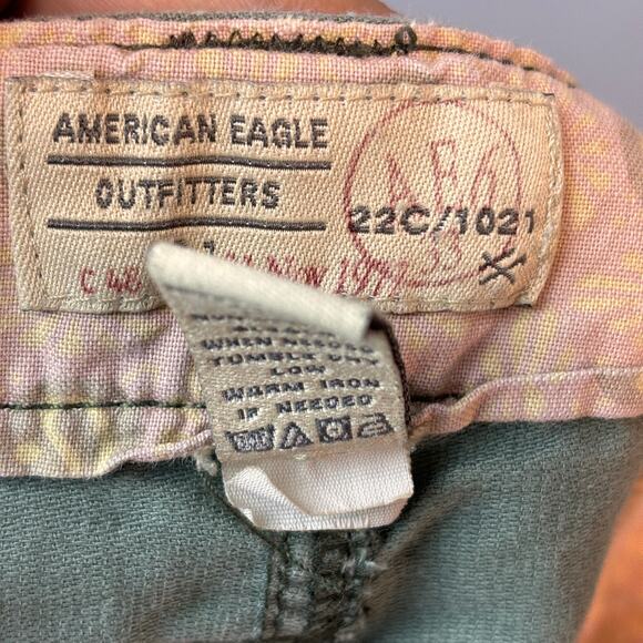 American Eagle Army Green Cargo Shorts 100% Cotton Zippered Pockets - Picture 5 of 7